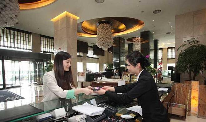 酒店“试睡员”年薪30万为何干的人却很少？她们都干些什么工作(图4)