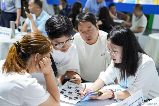 陕西考生注意!西安汽车职业大学今年能捡漏!入学即“预定”名企岗(图1)