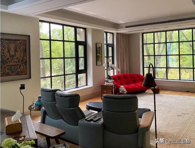 45岁张静初晒北京别墅独栋两层带院子家具都“包浆”了(图11)