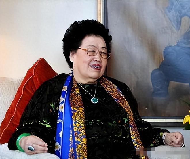 京圈四大富婆：身价过百亿坐拥北京一条街每一位都是女中豪杰(图1)