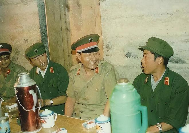 83年39军新军长上任副军长见到后愣住：这不是我当年的俘虏吗？(图15)