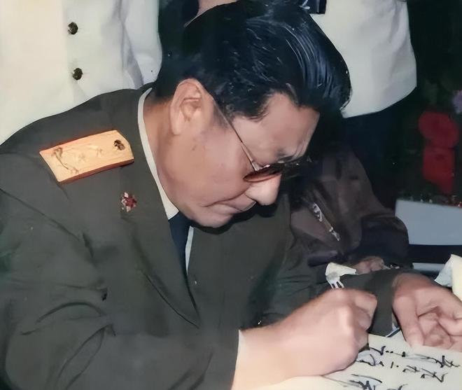 83年39军新军长上任副军长见到后愣住：这不是我当年的俘虏吗？(图13)