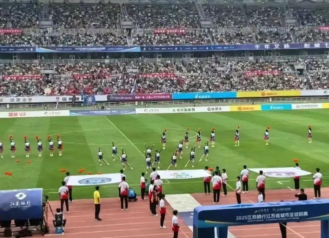 苏超彻底火了！央妈不仅点赞还要转播这下江苏人的架吵到了全国(图7)