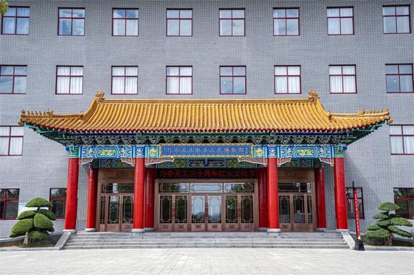 看《生万物》懂山东红木家具品牌巧夺天工红木(图6)