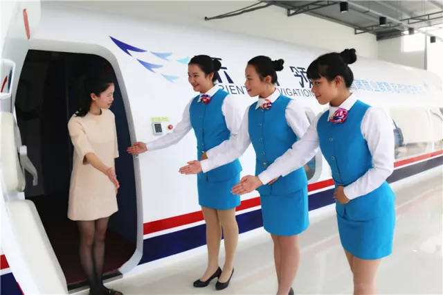 2026国家公务员考试申论范文：经济高质量发展 助中国巨轮远航(图1)