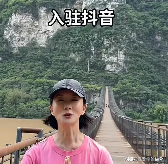 曾定居美国回国捞金被驱赶52岁的演员谢兰为何会走到这一步(图16)