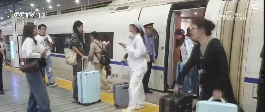 怎么避免坐错车？下错或坐过站怎么办？这份铁路出行攻略请收好(图2)