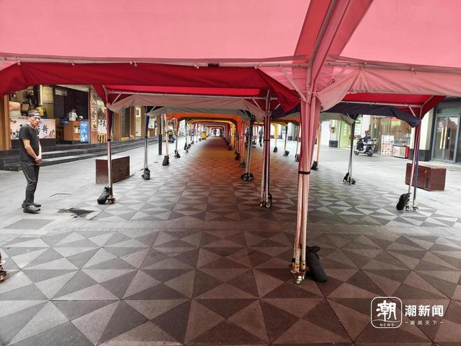 干净到可以席地而坐这样的“城市客厅”杭州已有不少保洁大叔：不信摸摸看(图2)