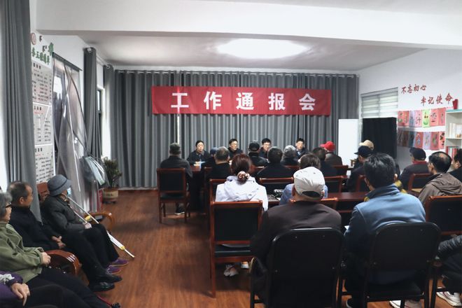 河南林业职业学院召开离退休老同志座谈会(图1)