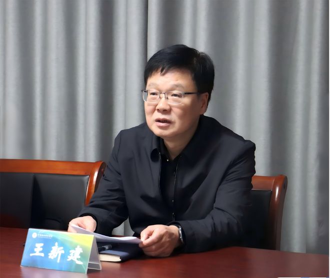 河南林业职业学院召开离退休老同志座谈会(图2)