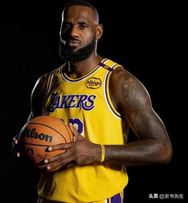 NBA常规赛：湖人绝杀森林狼！里夫斯28分+16助攻詹姆斯坐不住了(图10)