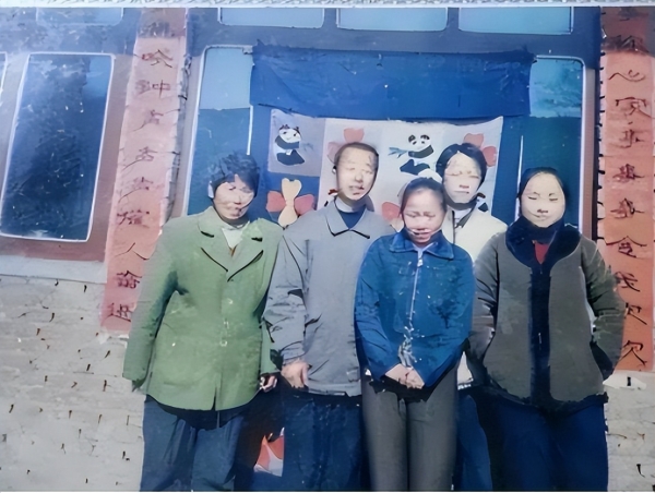 14年儿子坐马航失联多年后父亲收到回信坚信儿子去了平行世界(图6)