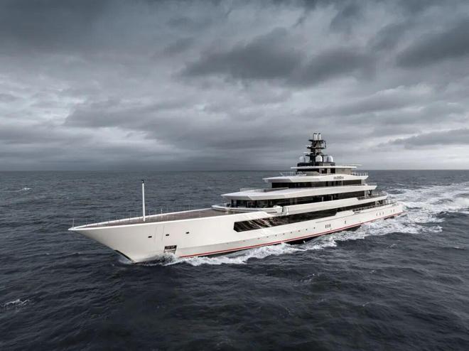 家得宝创始人最新111米超艇“DreAMBoat”号开启海试(图1)