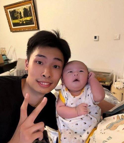 水亦诗北京房屋曝光东西杂乱堆放卫生差家具陈旧远逊于父亲家(图3)