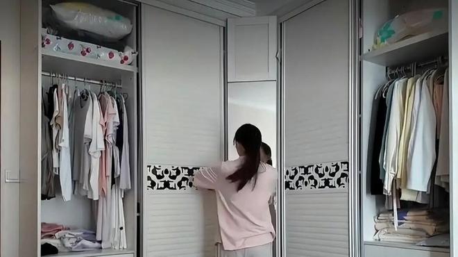 水亦诗北京房屋曝光东西杂乱堆放卫生差家具陈旧远逊于父亲家(图6)