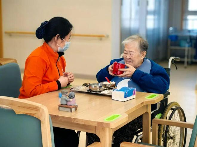 记者实地探访北京市养老机构开放体验活动——“沉浸式体验”让养老服务更加透明可及(图3)