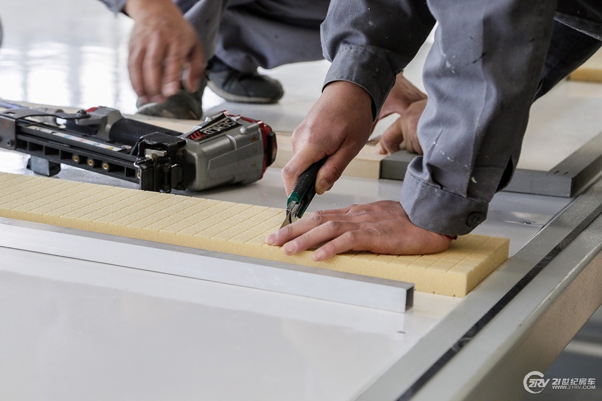 驻马店定制家具试装招聘信息页介绍(图1)