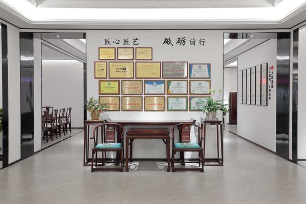 鼎顺红木荣膺十大受欢迎品牌以突围之势成就产业航标(图11)