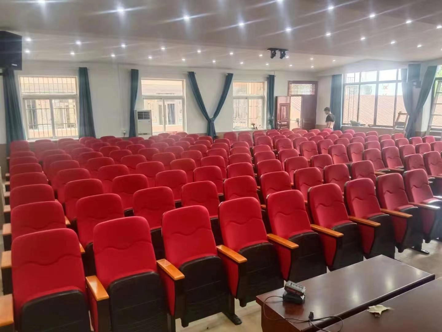 看电视剧《小城大事》所想到的(图1)