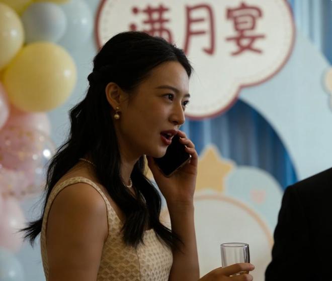 儿子满月宴上丈夫安排他初恋坐主桌婆婆：女人要听话。(图3)