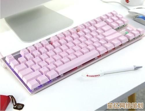 探访陕甘川秦岭“慢火车”：历经68年沧桑最低票价4元退休列车长重返车厢当志愿者(图1)