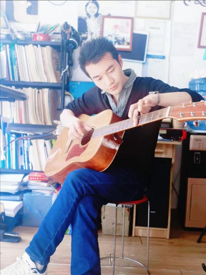 张毕贺（音乐人）- 锐百科(图1)