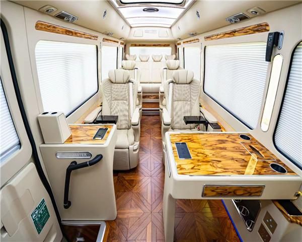 丰田考斯特4S 店试乘试驾 12 座现车体验价 (43-88 万)(图6)