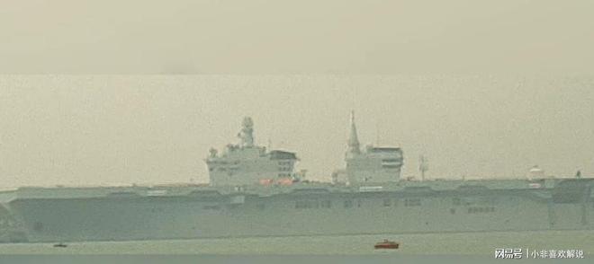 国产巨舰新动态：076测试弹射004安装新模块(图2)