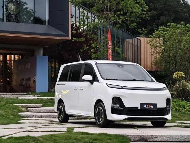 欲把面包比理想向上V6体面闯试驾鑫源汽车向上V6(图5)