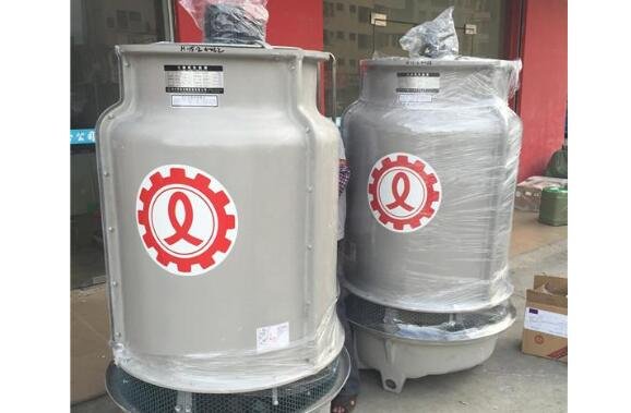 玻璃钢制品对该工作人员有伤害吗？玻璃钢制品有哪些要注意的要点(图2)